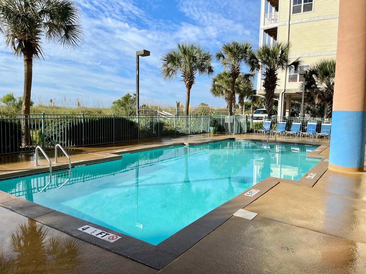 Oceanview Condo With Pool, Hot Tub, Balcony, Right On The Beach Myrtle Beach Exterior foto